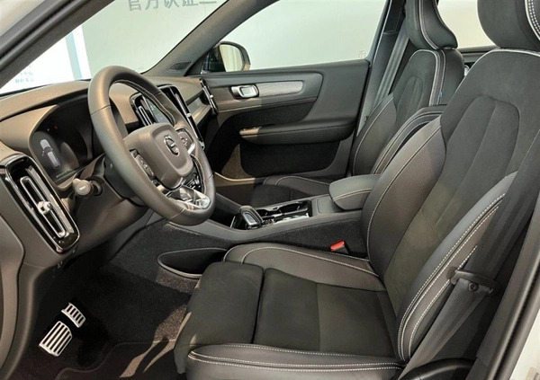 Volvo XC 40 cena 33499 przebieg: 6500, rok produkcji 2023 z Siewierz małe 29